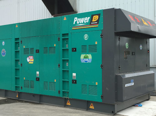 榆社升级发电机组的过程中需要注意哪些安全事项？