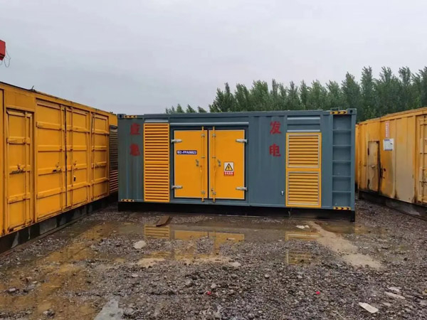 榆社柴油发电机如何判断干式空气滤清器是否需要更换？